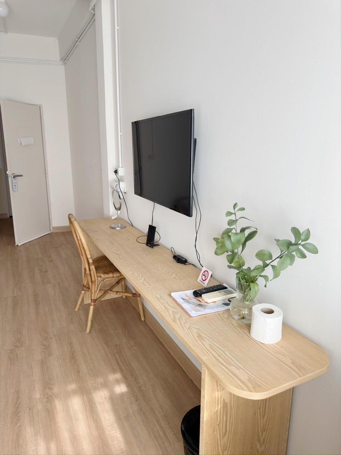 Hotel La Moon House Salaya Zewnętrze zdjęcie