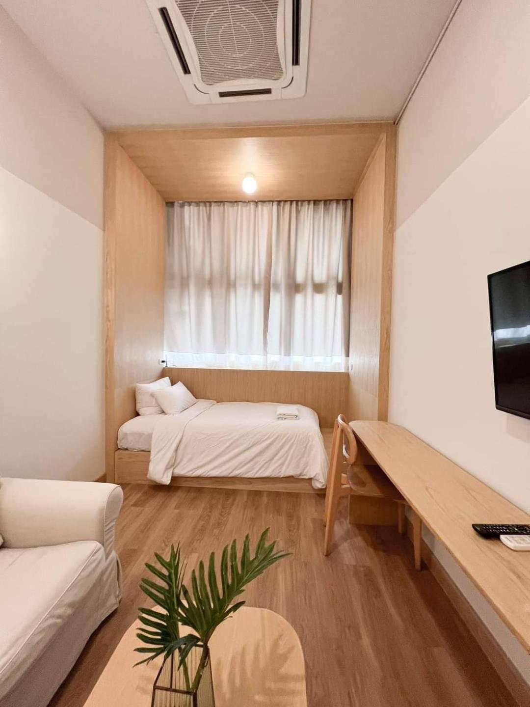 Hotel La Moon House Salaya Zewnętrze zdjęcie