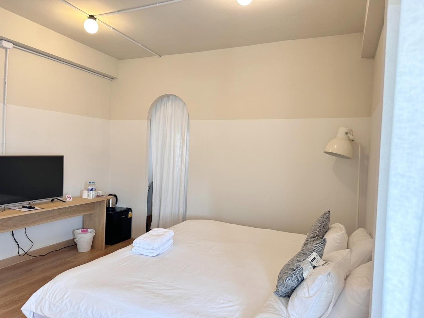 Hotel La Moon House Salaya Zewnętrze zdjęcie