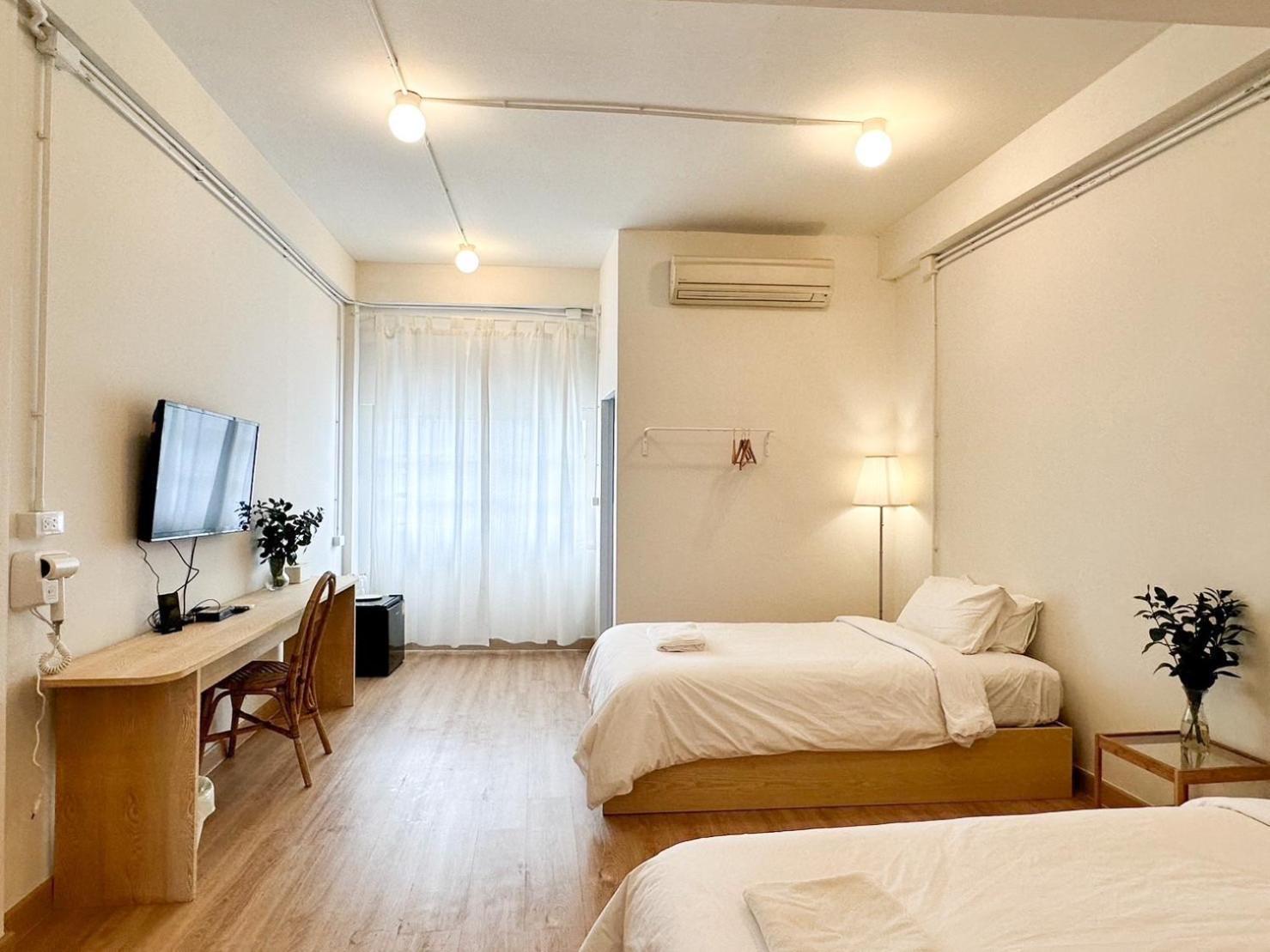 Hotel La Moon House Salaya Zewnętrze zdjęcie
