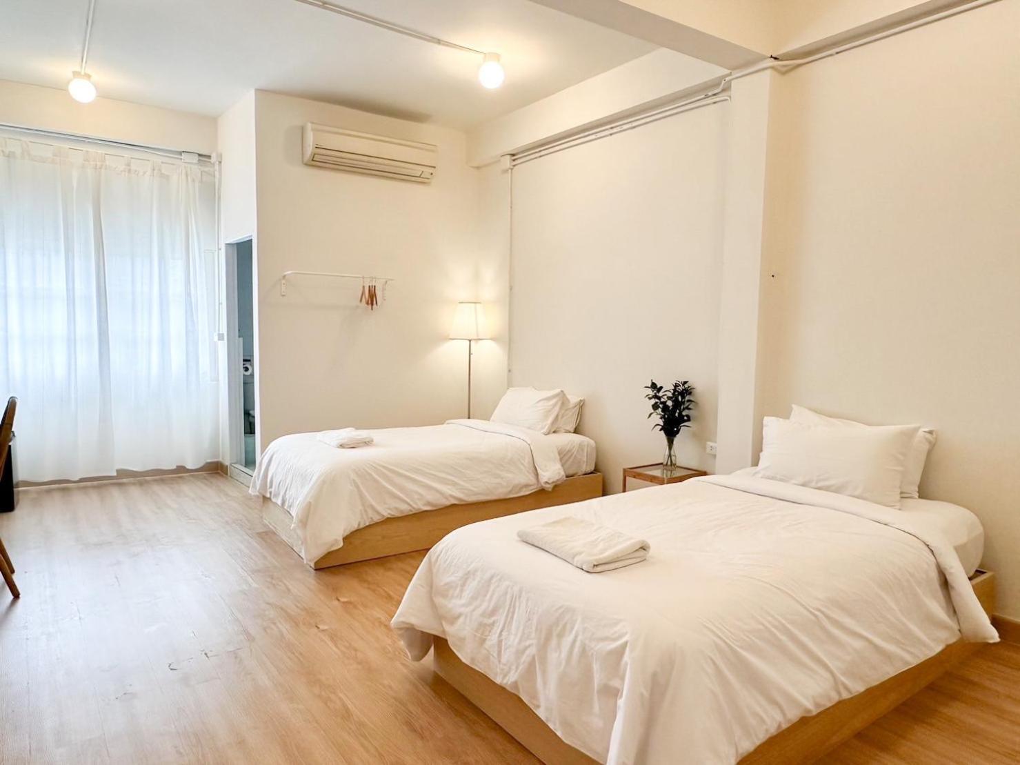 Hotel La Moon House Salaya Zewnętrze zdjęcie