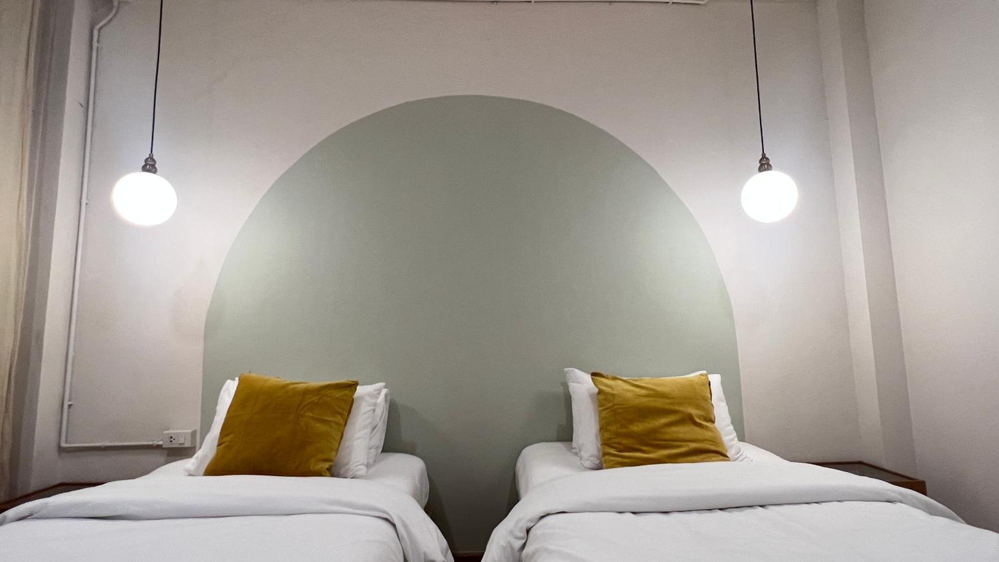 Hotel La Moon House Salaya Zewnętrze zdjęcie