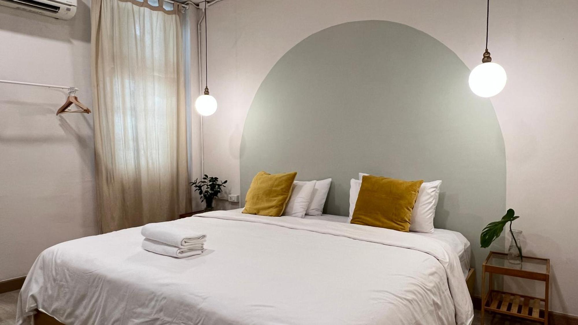 Hotel La Moon House Salaya Zewnętrze zdjęcie